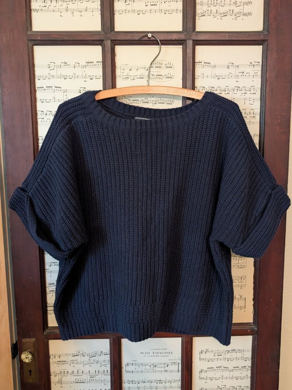 Land's End navy short sleeve sweater, large